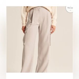 NWOT Abercrombie Sloan Tailored Cargo Pant